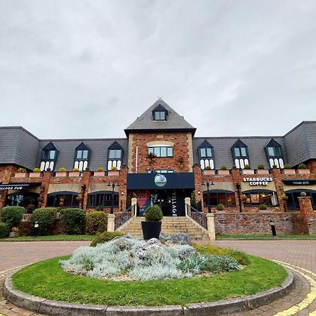 Village Hotel Manchester Cheadle Cheadle  Esterno foto
