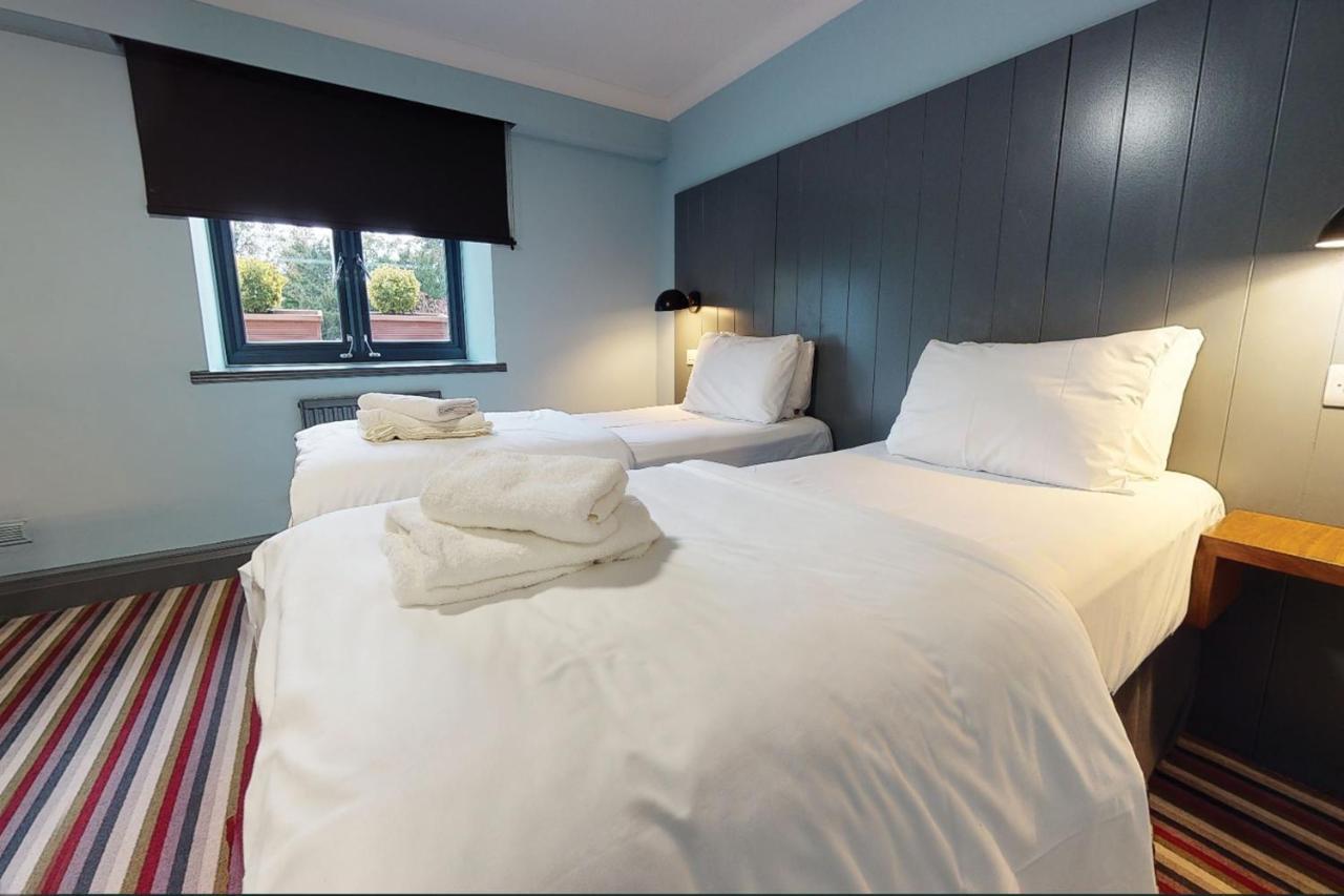 Village Hotel Manchester Cheadle Cheadle  Esterno foto