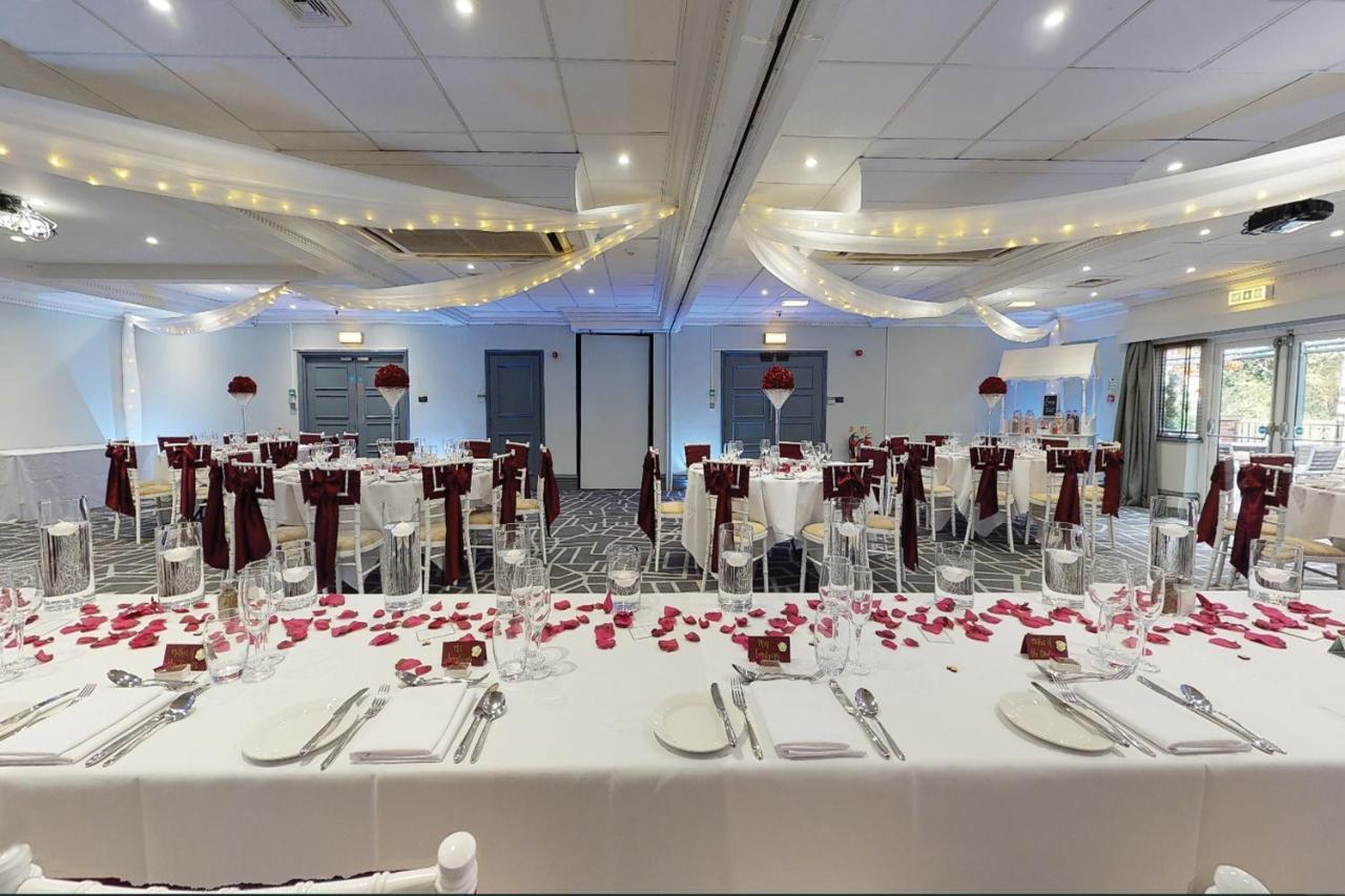Village Hotel Manchester Cheadle Cheadle  Esterno foto