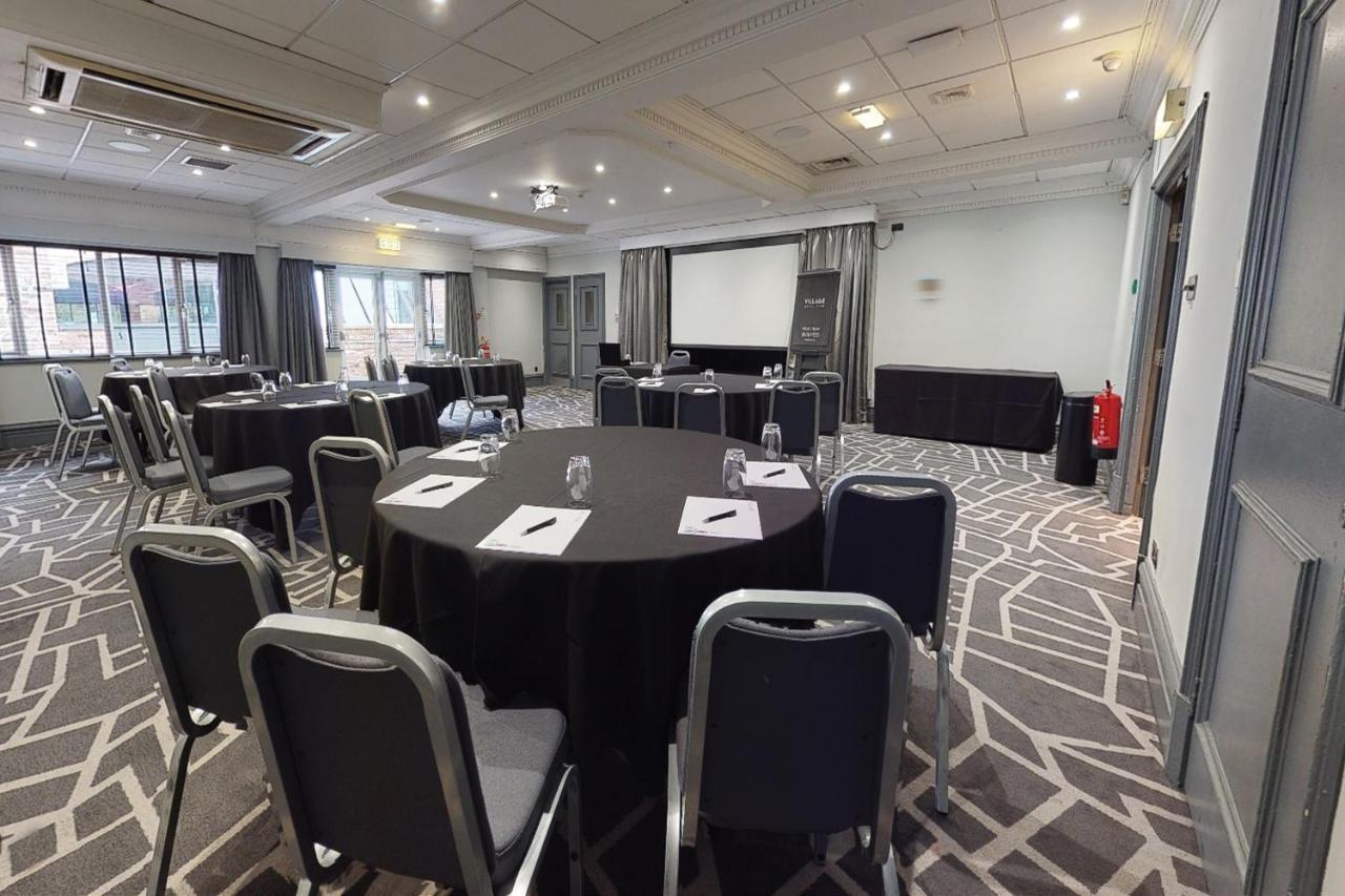 Village Hotel Manchester Cheadle Cheadle  Esterno foto