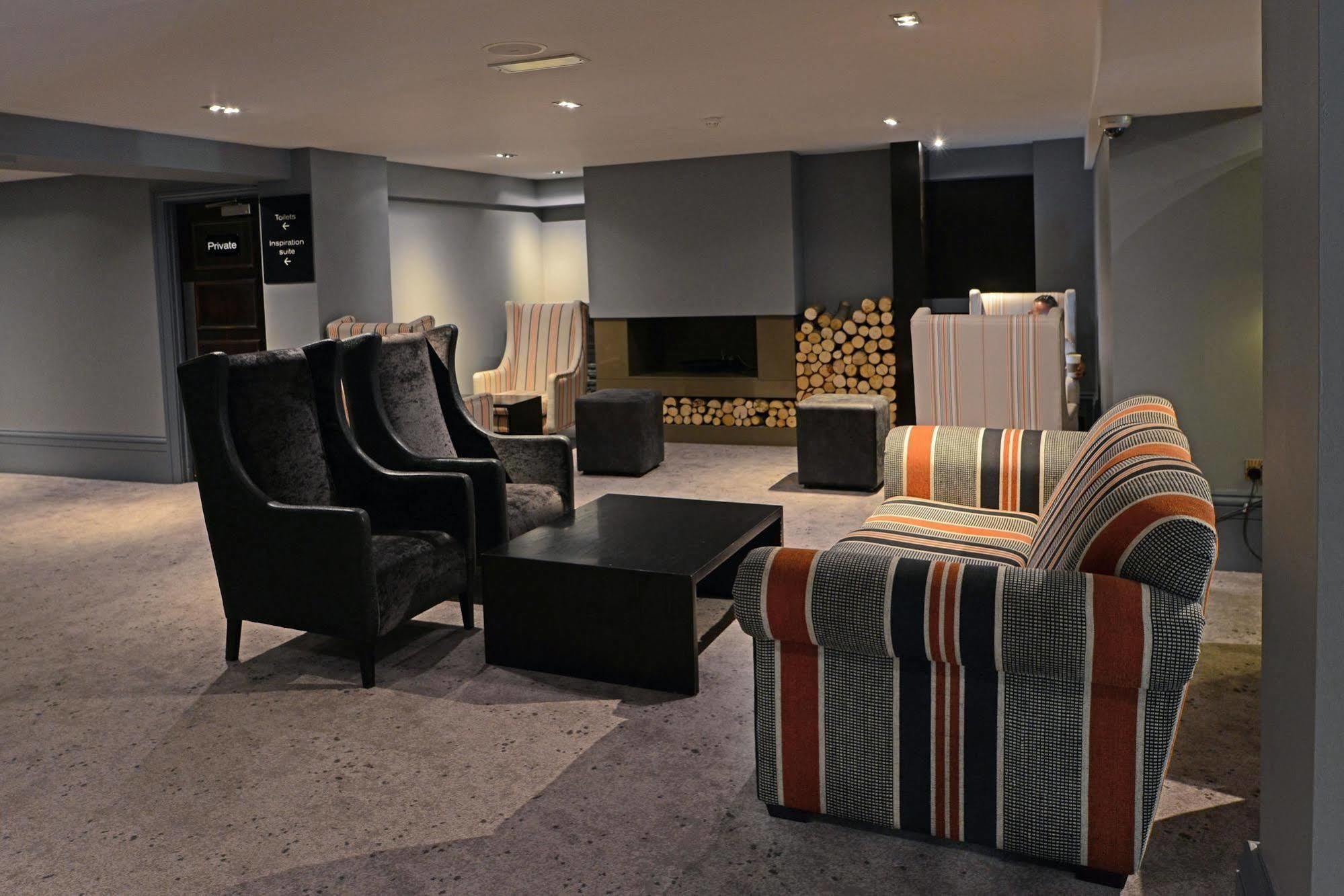 Village Hotel Manchester Cheadle Cheadle  Esterno foto