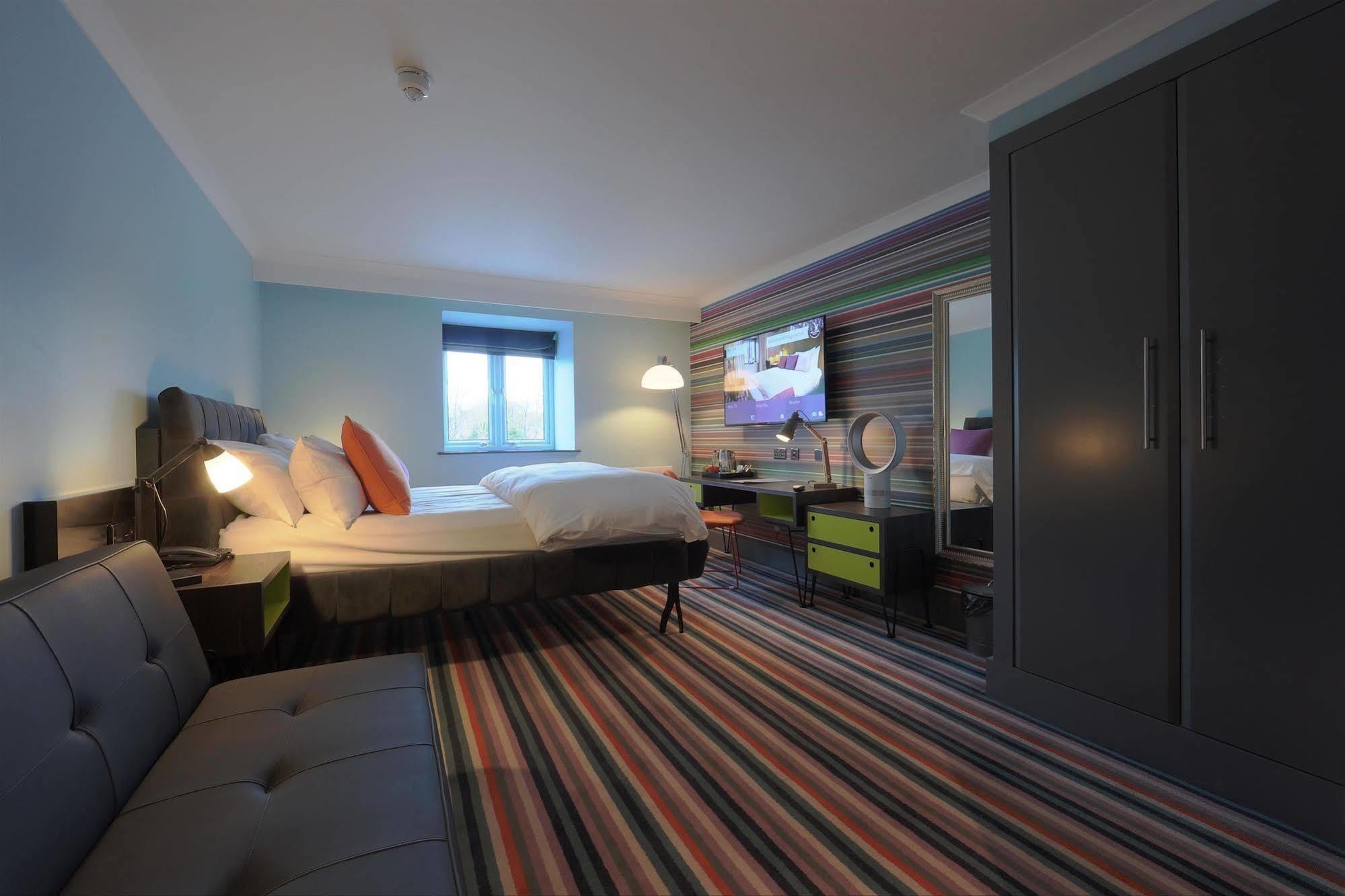 Village Hotel Manchester Cheadle Cheadle  Esterno foto