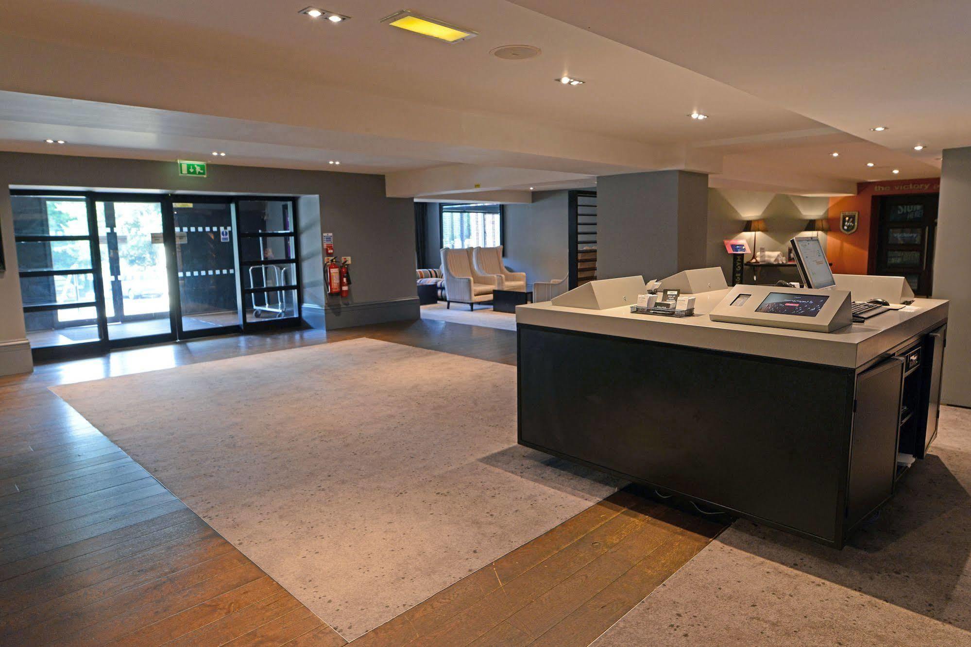 Village Hotel Manchester Cheadle Cheadle  Esterno foto