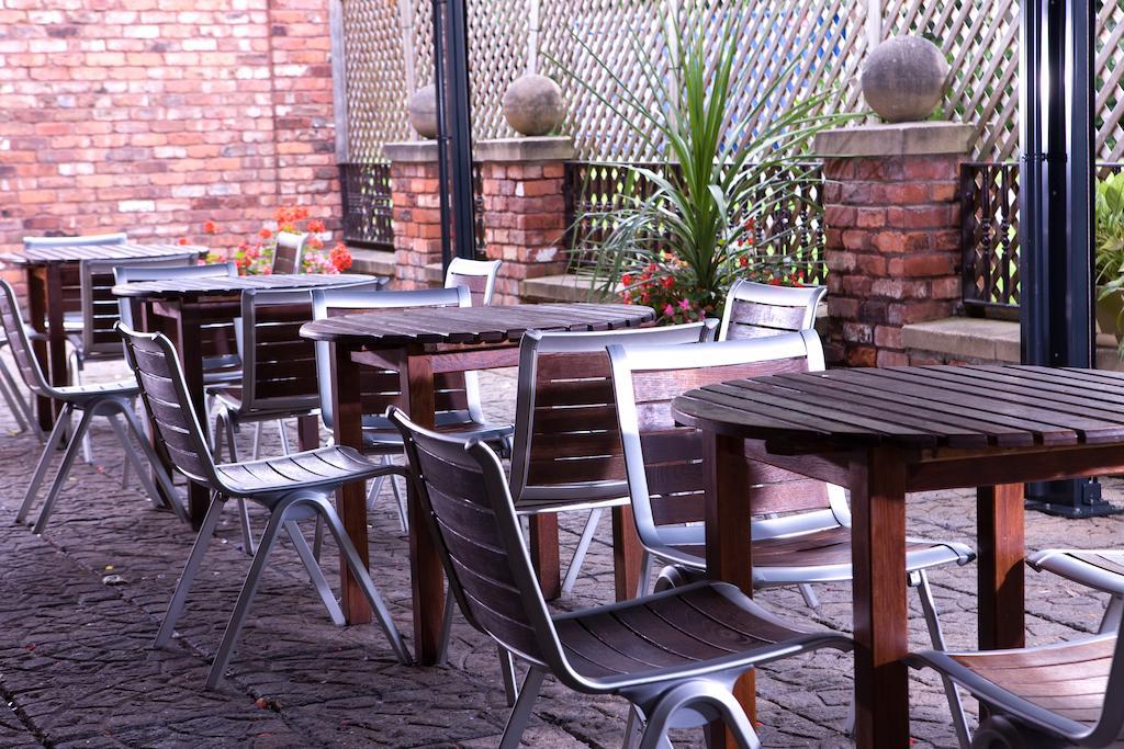 Village Hotel Manchester Cheadle Cheadle  Esterno foto